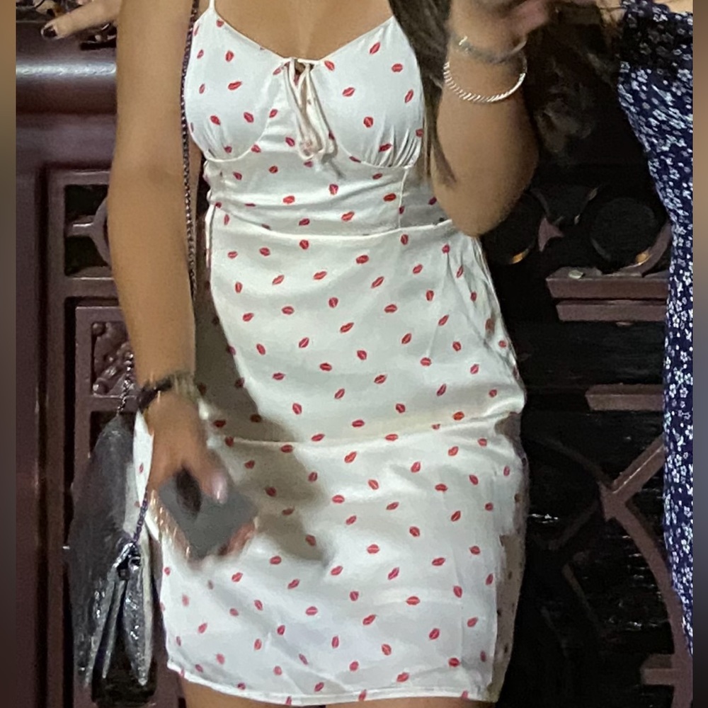 Tobi Satin Hearts Desire Lips Shift Dress Sz S